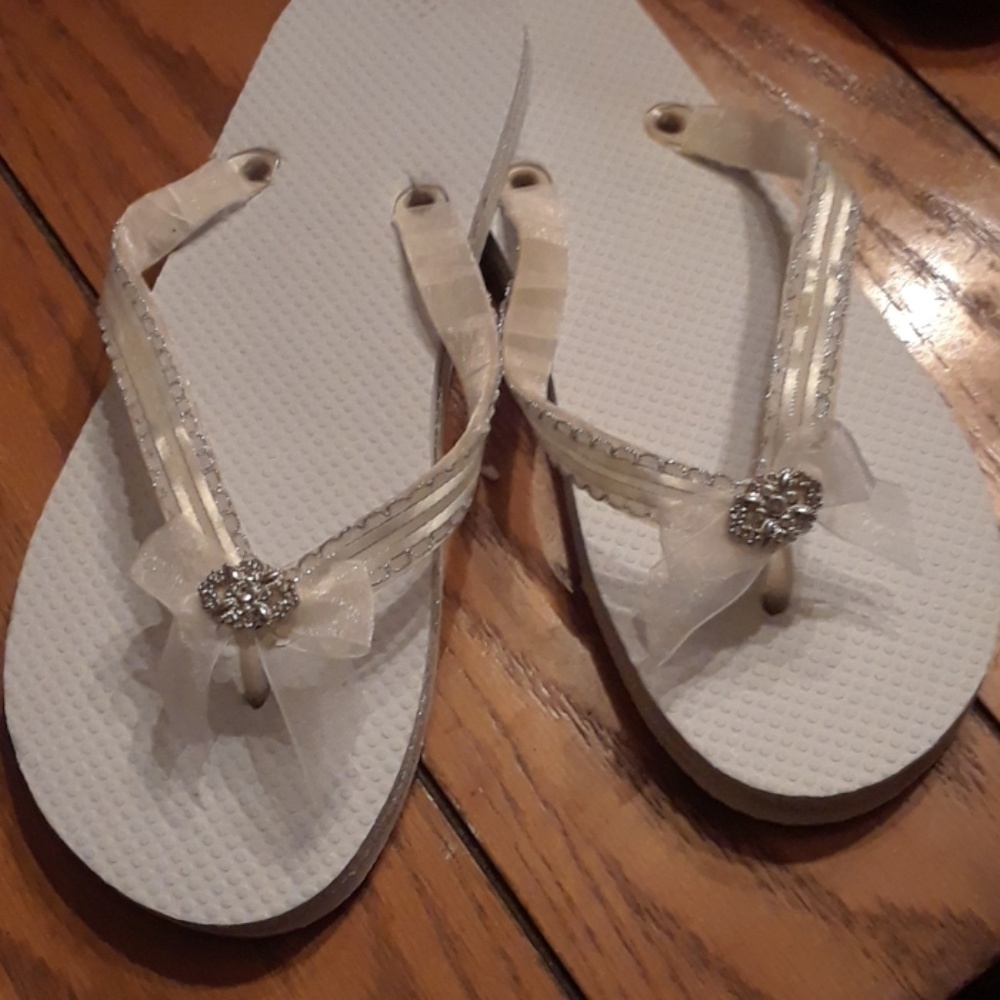 Hand made Q-ART Flip flops